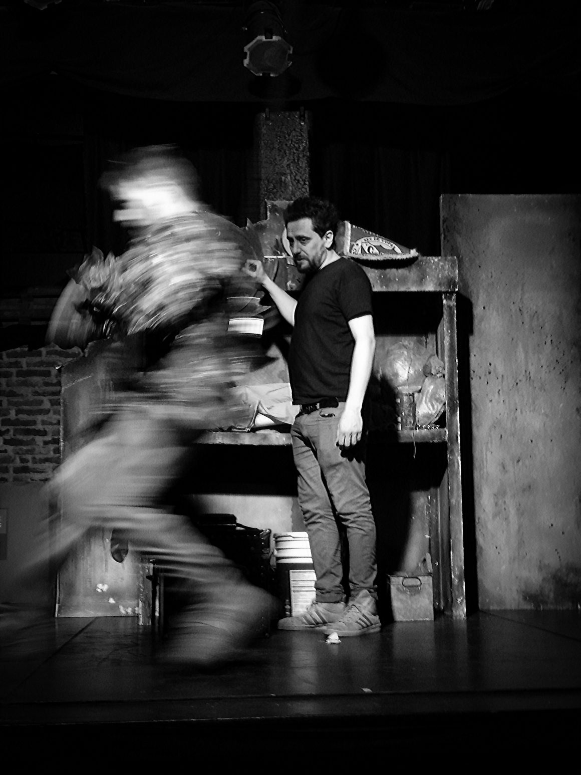 No estoy (Sobre como hacerse invisible)